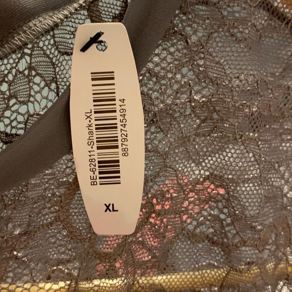 Lace top bodysuit - Picture 4 of 4